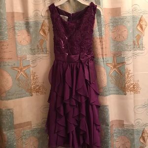 Girl’s dress, size 6